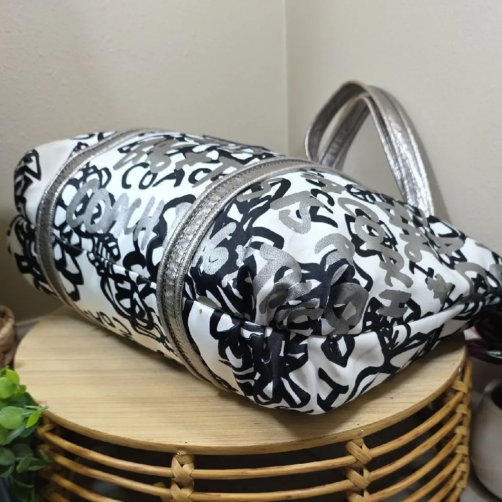 Coach Poppy Glam Tote With Matching Zip-Around Wallet - Picture 6 of 15